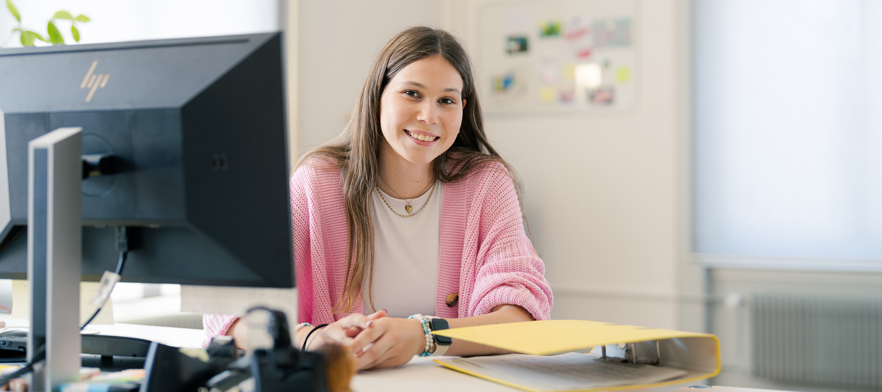 Hochschulpraktikant*in im Bereich Projektassistenz - Hero Image