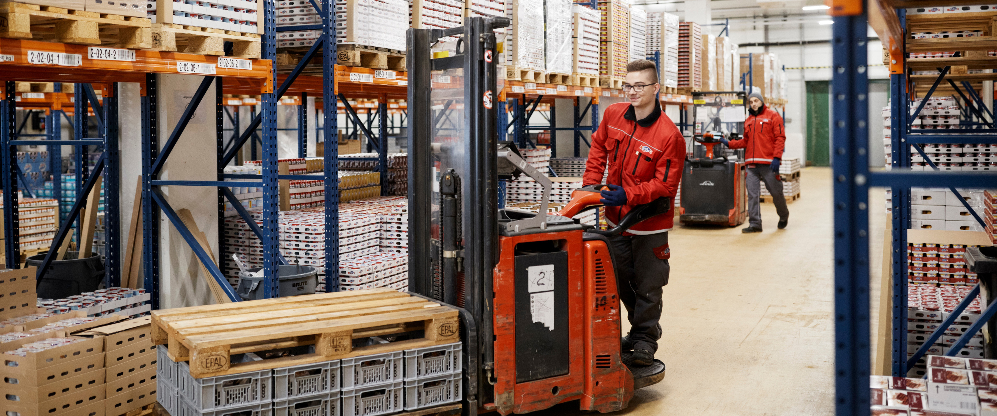 Betriebsmitarbeiter:in Logistik Verlad