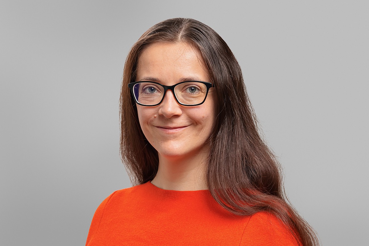 Frau Dr. med. univ. Martina  Treves