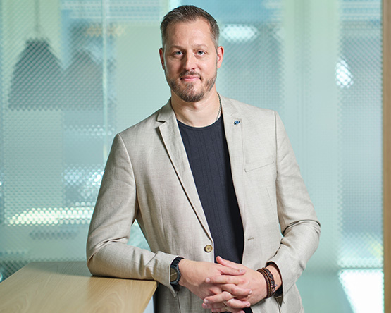 Mischa Hollenstein ist für dich da.