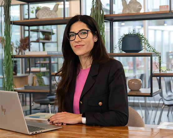 Elena Mirabela Oprea est là pour toi.